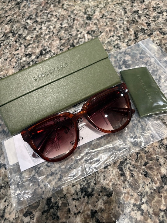Longchamp Accessories - Longchamp Tortoiseshell Cat-Eye Sunglasses with Brown Gradient Lenses